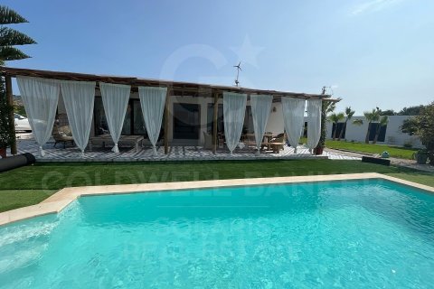 Villa à vendre à Javea, Alicante, Espagne, 6 chambres, 250 m2 No. 179186 - photo 4