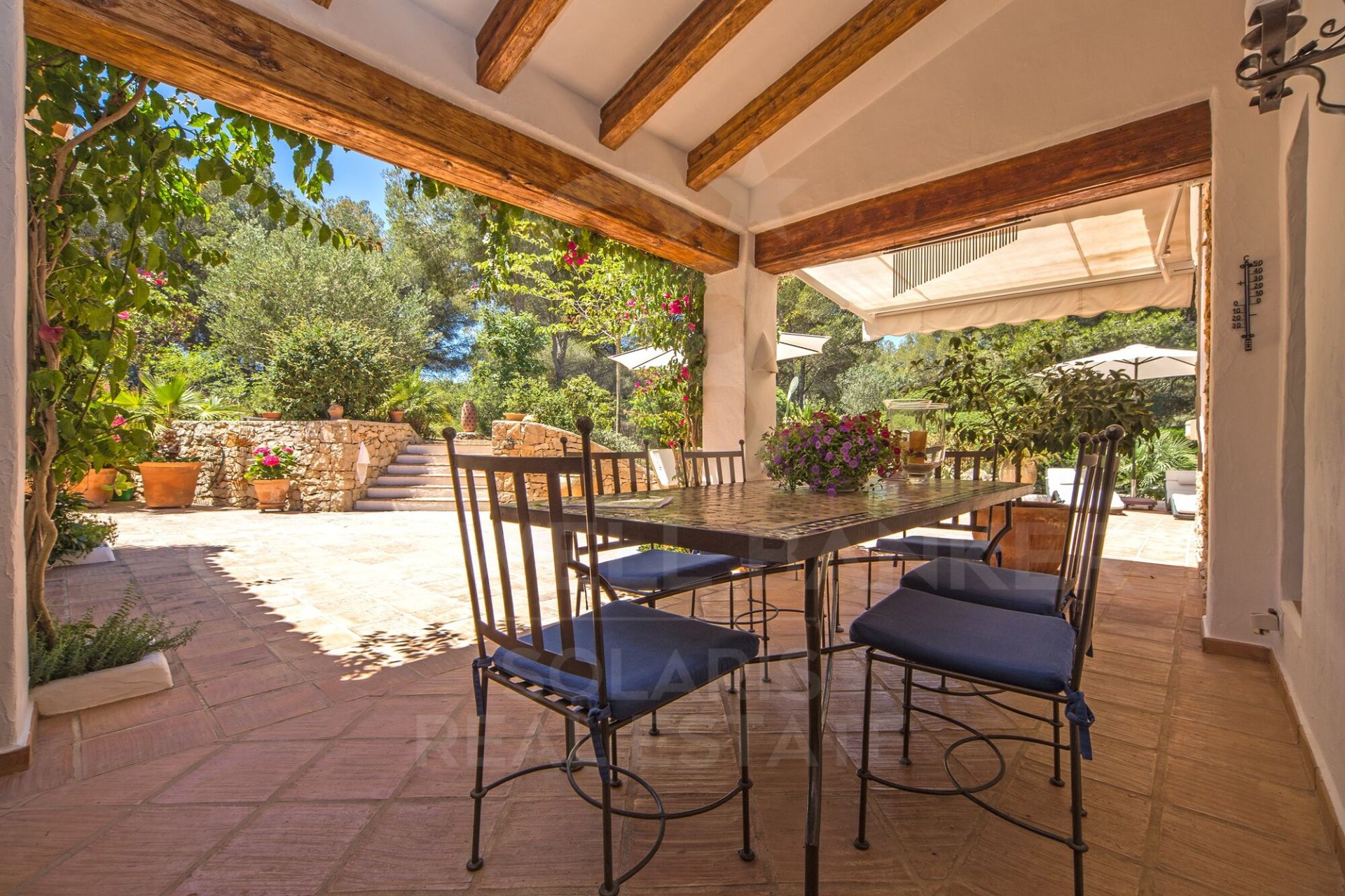 Villa a Javea, Alicante, Spagna 4 camere da letto, 338 mq. N° 179181