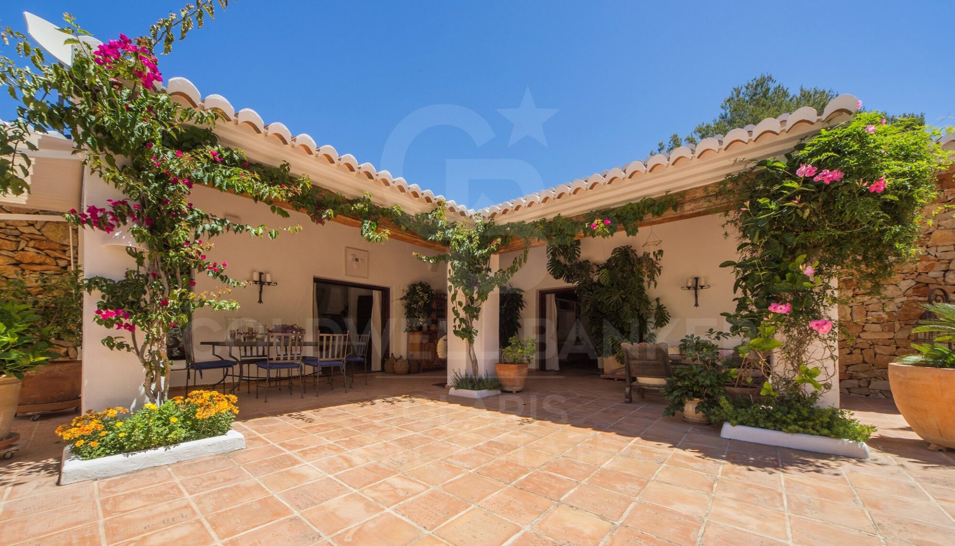 Villa a Javea, Alicante, Spagna 4 camere da letto, 338 mq. N° 179181