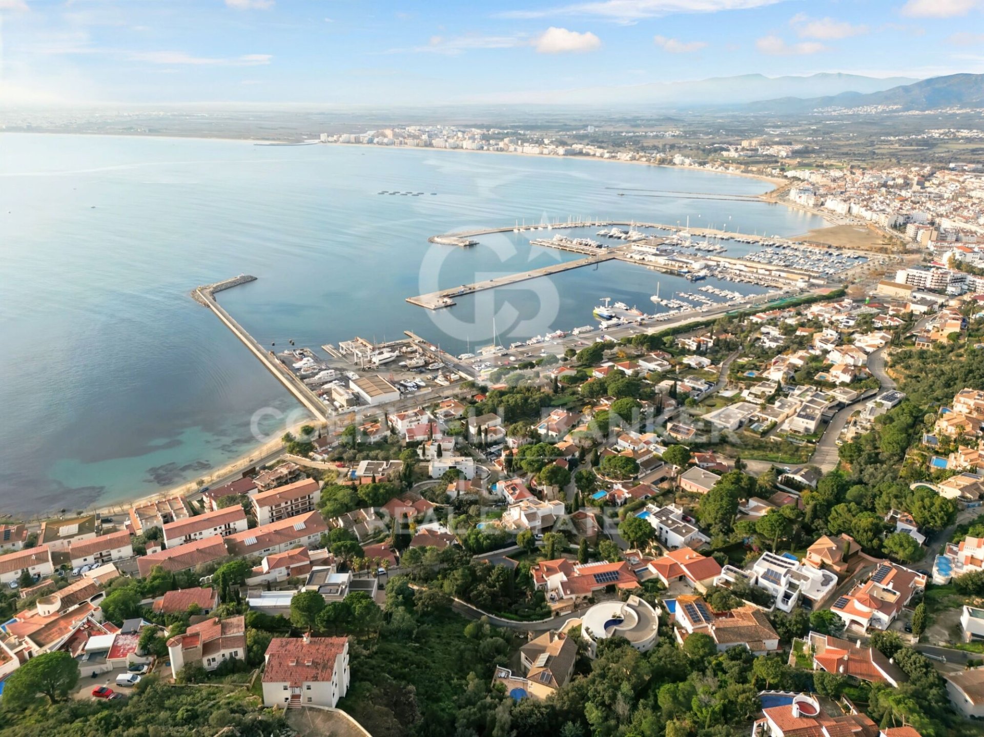 Tontti Roses, Girona, Espanja 1232 m2 No. 179182