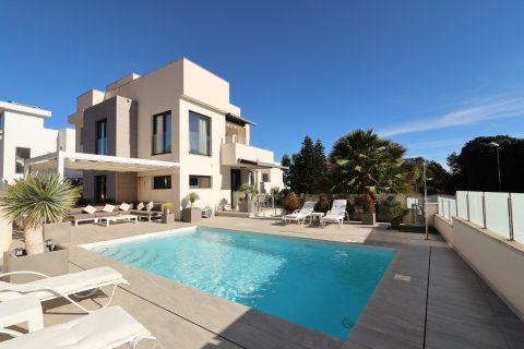 Villa in La Nucia, Alicante, Spanien 3 Schlafzimmer, 233 m2 Nr. 148755