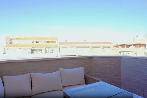 Apartament w Torrevieja, Alicante, Hiszpania 3 sypialnie, 89 mkw. nr 148759 – zdjęcie 2