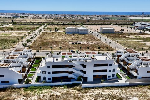 Wohnung zum Verkauf in Pilar de la Horadada, Alicante, Spanien 2 Schlafzimmer, 114 m2 Nr. 189562 - Foto 2
