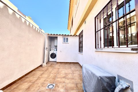 Apartamento en venta en La Zenia, Alicante, España 2 dormitorios, 60 m2 No. 189560 - foto 13
