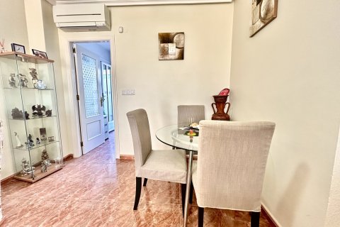 Apartamento en venta en La Zenia, Alicante, España 2 dormitorios, 60 m2 No. 189560 - foto 8