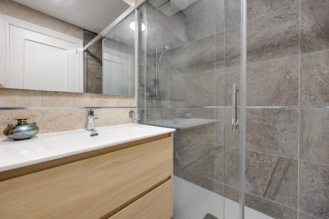 Lägenhet till salu i Dehesa De Campoamor, Alicante, Spanien 2 sovrum, 70 kvm. Nr. 141465 - foto 11