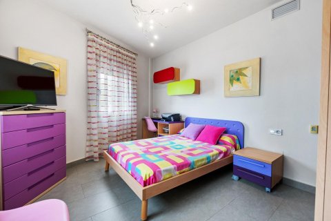 Willa w Rojales, Alicante, Hiszpania 4 sypialnie, 404 mkw. nr 141471 – zdjęcie 19