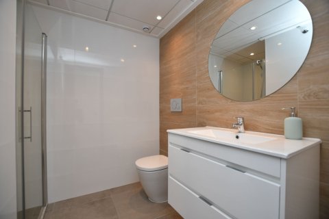 Bungalow for sale San Miguel de Salinas, Alicante, Spain 2 bedrooms, 75 sq.m. No. 136275 - photo 20