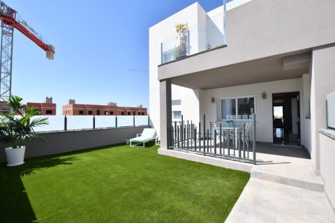 Bungalow for sale San Miguel de Salinas, Alicante, Spain 2 bedrooms, 75 sq.m. No. 136275 - photo 5