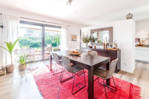 Villa in vendita a Sitges, Barcelona, Spagna 5 camere da letto, 232 mq. N° 150983 - foto 6