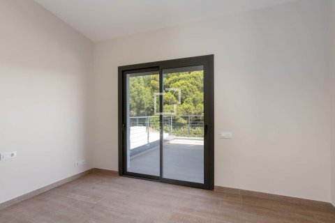 Villa till salu i Arenys de Mar, Barcelona, Spanien 4 sovrum, 320 kvm. Nr. 150982 - foto 30