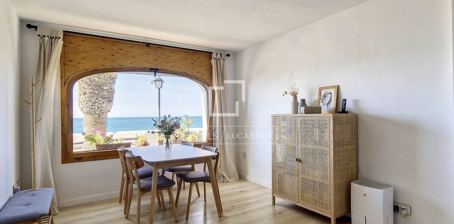 Appartamento a Vilanova i la Geltru, Barcelona, Spagna 4 camere da letto, 110 mq. N° 150985