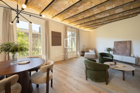 Apartament w Barcelona, Hiszpania 2 sypialnie, 122 mkw. nr 150981 – zdjęcie 3