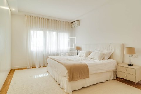 Dzīvoklis īrēšanai Barcelona, Spānijā 5 istabas, 342 m2 Nr. 166324 - attēls 25