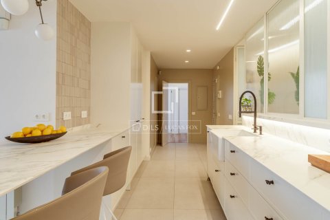 Dzīvoklis īrēšanai Barcelona, Spānijā 5 istabas, 342 m2 Nr. 166324 - attēls 20