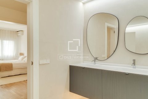 Dzīvoklis īrēšanai Barcelona, Spānijā 5 istabas, 342 m2 Nr. 166324 - attēls 30