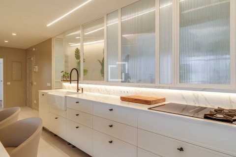 Dzīvoklis īrēšanai Barcelona, Spānijā 5 istabas, 342 m2 Nr. 166324 - attēls 18