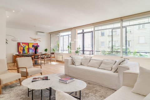 Dzīvoklis Barcelona, Spānijā 5 istabas, 342 m2 Nr. 166324