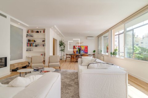 Dzīvoklis īrēšanai Barcelona, Spānijā 5 istabas, 342 m2 Nr. 166324 - attēls 2