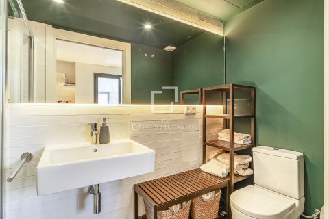 Apartamento en venta en Barcelona, España 3 dormitorios, 150 m2 No. 166320 - foto 13