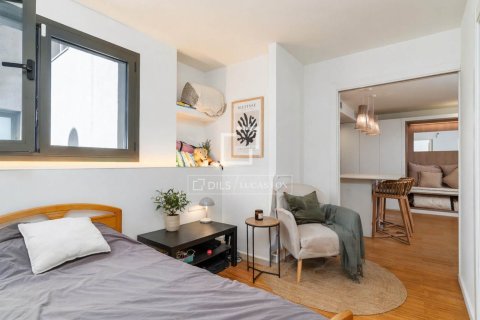 Apartamento en venta en Barcelona, España 3 dormitorios, 150 m2 No. 166320 - foto 12