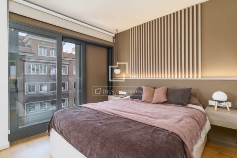 Apartamento en venta en Barcelona, España 3 dormitorios, 150 m2 No. 166320 - foto 10