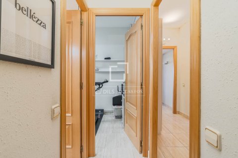 Penthouse w Barcelona, Hiszpania 3 sypialnie, 70 mkw. nr 166321 – zdjęcie 28