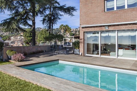 Villa for rent in Barcelona, Spain 6 bedrooms, 678 sq.m. No. 166322 - photo 6