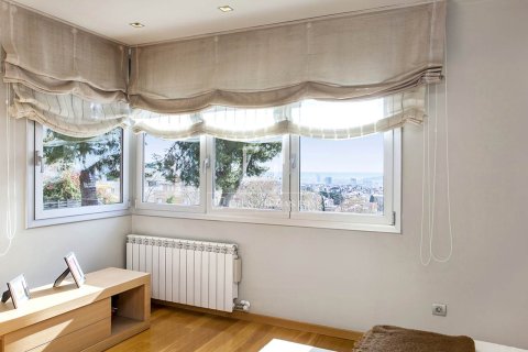 Villa for rent in Barcelona, Spain 6 bedrooms, 678 sq.m. No. 166322 - photo 12