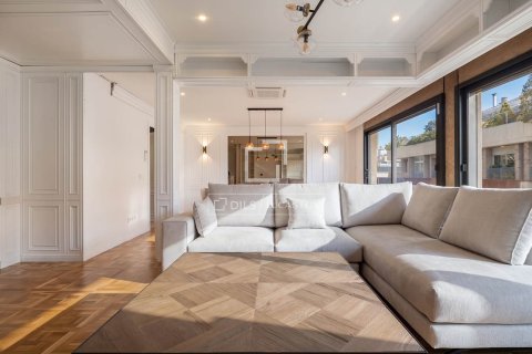 Dzīvoklis Barcelona, Spānijā 4 istabas, 168 m2 Nr. 166325