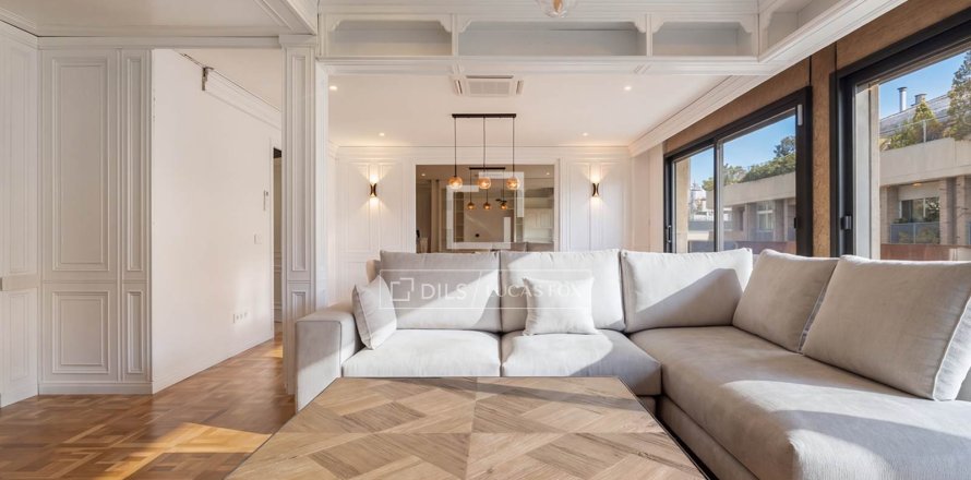 Dzīvoklis Barcelona, Spānijā 4 istabas, 168 m2 Nr. 166325