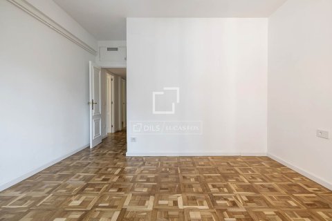 Dzīvoklis īrēšanai Barcelona, Spānijā 4 istabas, 168 m2 Nr. 166325 - attēls 25