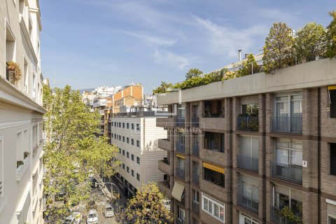 Dzīvoklis īrēšanai Barcelona, Spānijā 4 istabas, 168 m2 Nr. 166325 - attēls 9
