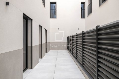 Apartament w Barcelona, Hiszpania 3 sypialnie, 99 mkw. nr 166323 – zdjęcie 25