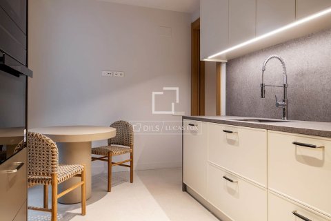 Apartament w Barcelona, Hiszpania 3 sypialnie, 99 mkw. nr 166323 – zdjęcie 14