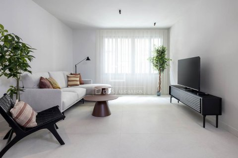 Apartament w Barcelona, Hiszpania 3 sypialnie, 99 mkw. nr 166323 – zdjęcie 2