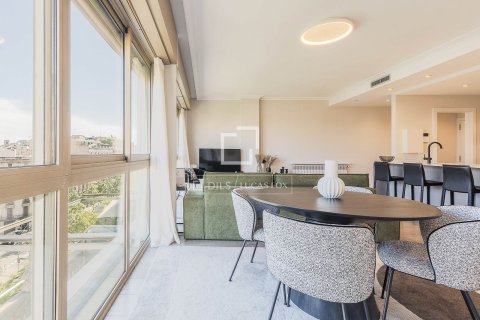 Penthouse w Barcelona, Hiszpania 2 sypialnie, 82 mkw. nr 166326 – zdjęcie 3