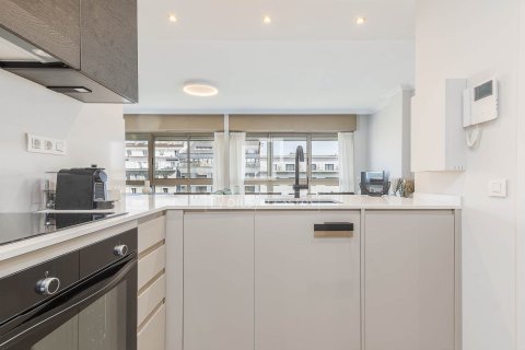 Penthouse w Barcelona, Hiszpania 2 sypialnie, 82 mkw. nr 166326 – zdjęcie 14