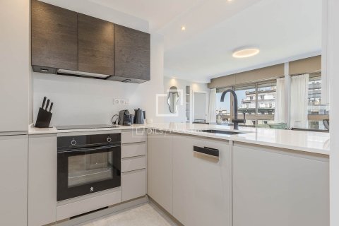 Penthouse w Barcelona, Hiszpania 2 sypialnie, 82 mkw. nr 166326 – zdjęcie 13