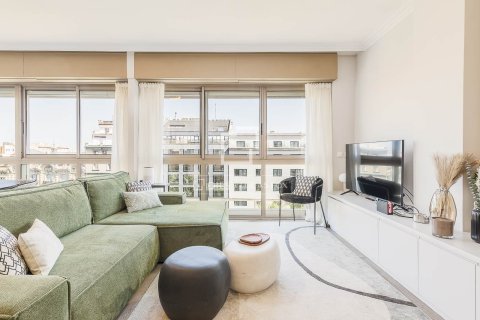 Penthouse w Barcelona, Hiszpania 2 sypialnie, 82 mkw. nr 166326 – zdjęcie 2