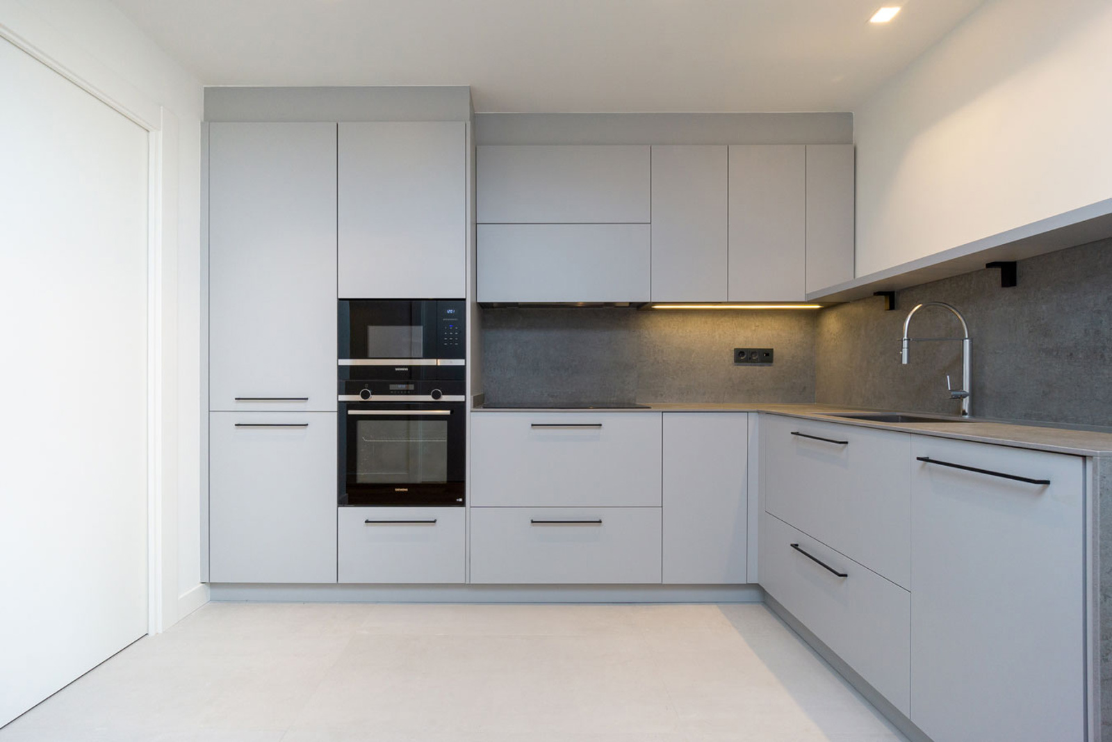 Apartamento en Barcelona, España 2 dormitorios, 91 m2 No. 148869