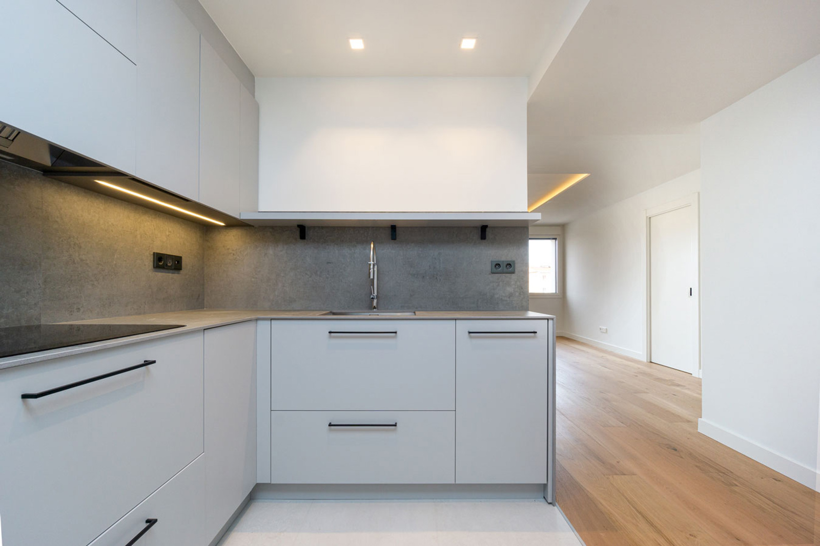 Apartamento en Barcelona, España 2 dormitorios, 91 m2 No. 148869