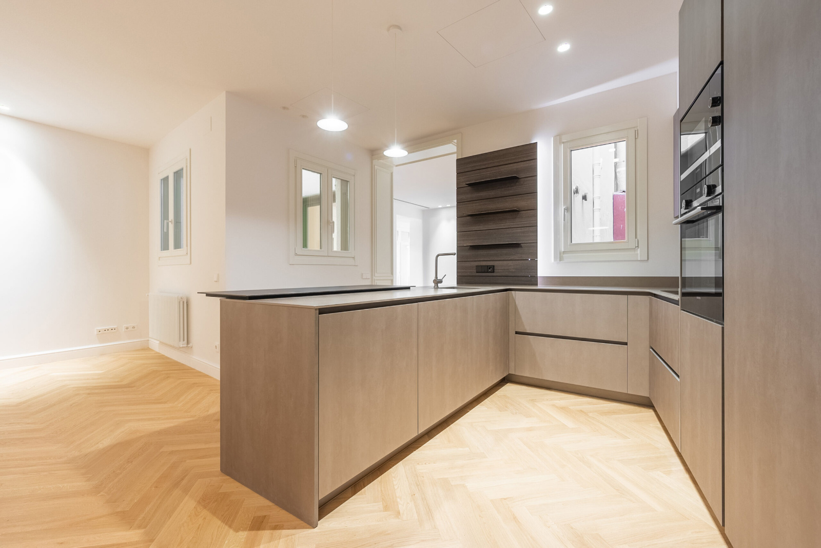 Huoneisto Barcelona, Espanja 2 makuuhuonetta, 163 m2 No. 148870