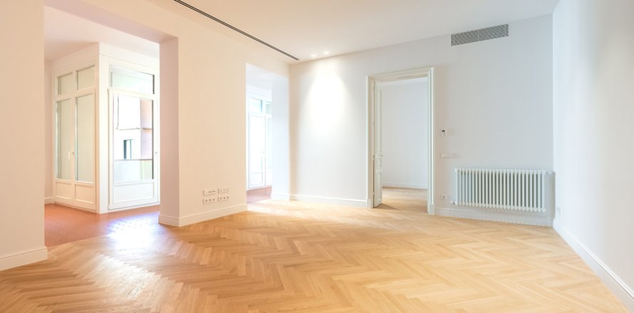 Apartamento en Barcelona, España 2 dormitorios, 163 m2 No. 148870