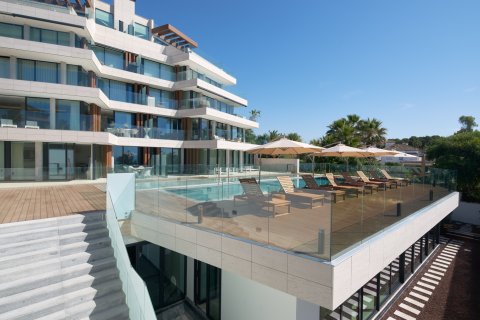 Huoneisto myytävänä Estepona, Malaga, Espanja, 3 makuuhuonetta, 232.77 m2 No. 174217 - kuva 2