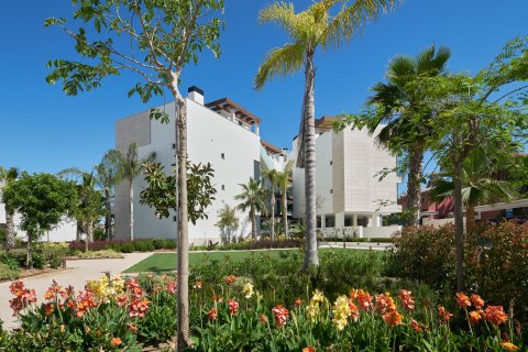 Huoneisto myytävänä Estepona, Malaga, Espanja, 3 makuuhuonetta, 232.77 m2 No. 174217 - kuva 6
