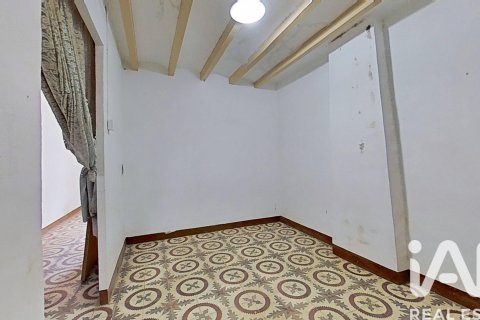 House for sale in Atzeneta del Maestrat, Castellon, Spain 5 bedrooms, 212 sq.m. No. 185426 - photo 14