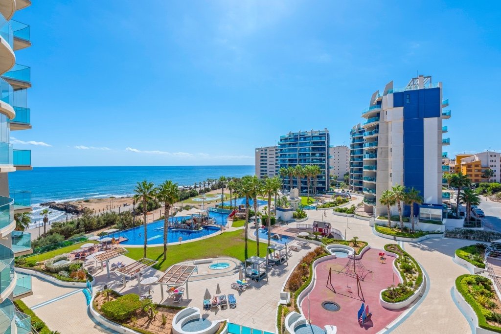 Huoneisto Punta Prima, Alicante, Espanja 2 makuuhuonetta, 61 m2 No. 145410