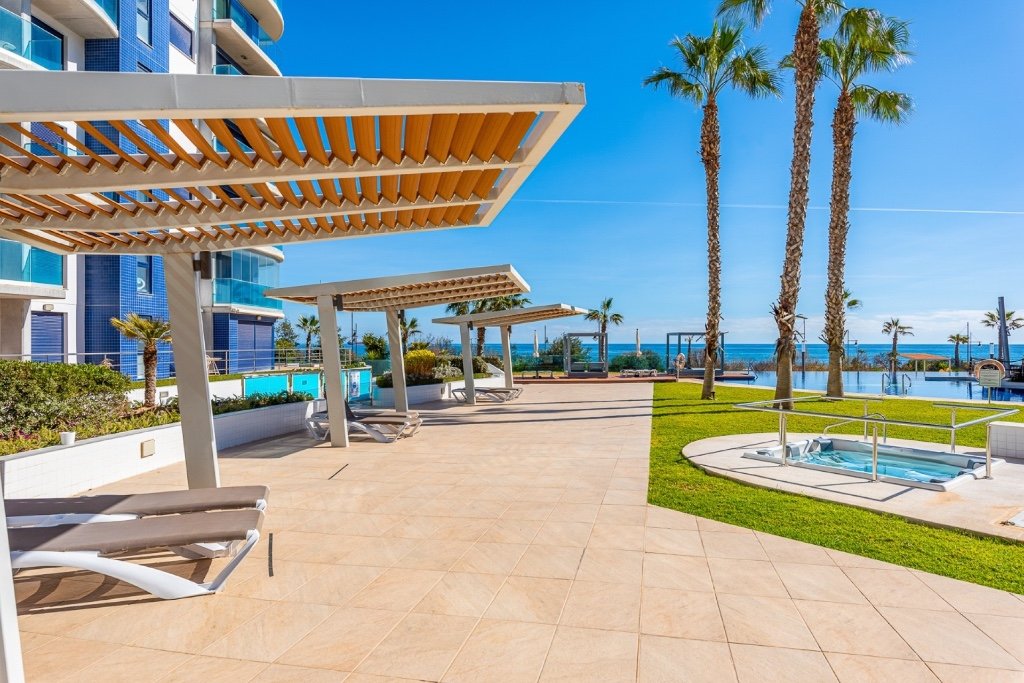 Huoneisto Punta Prima, Alicante, Espanja 2 makuuhuonetta, 61 m2 No. 145410