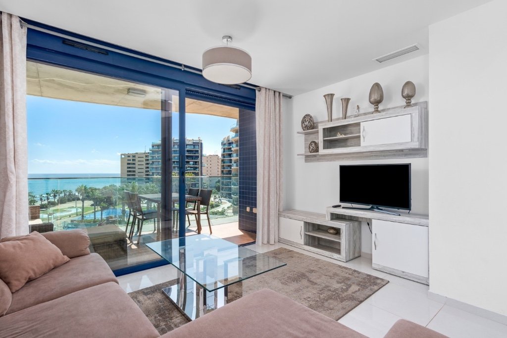 Huoneisto Punta Prima, Alicante, Espanja 2 makuuhuonetta, 61 m2 No. 145410